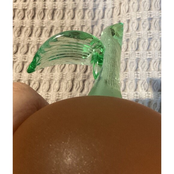 Frosted Glass Art Peach Paperweight by Crowning Touch With Sticker Made Taiwan - Picture 15 of 16